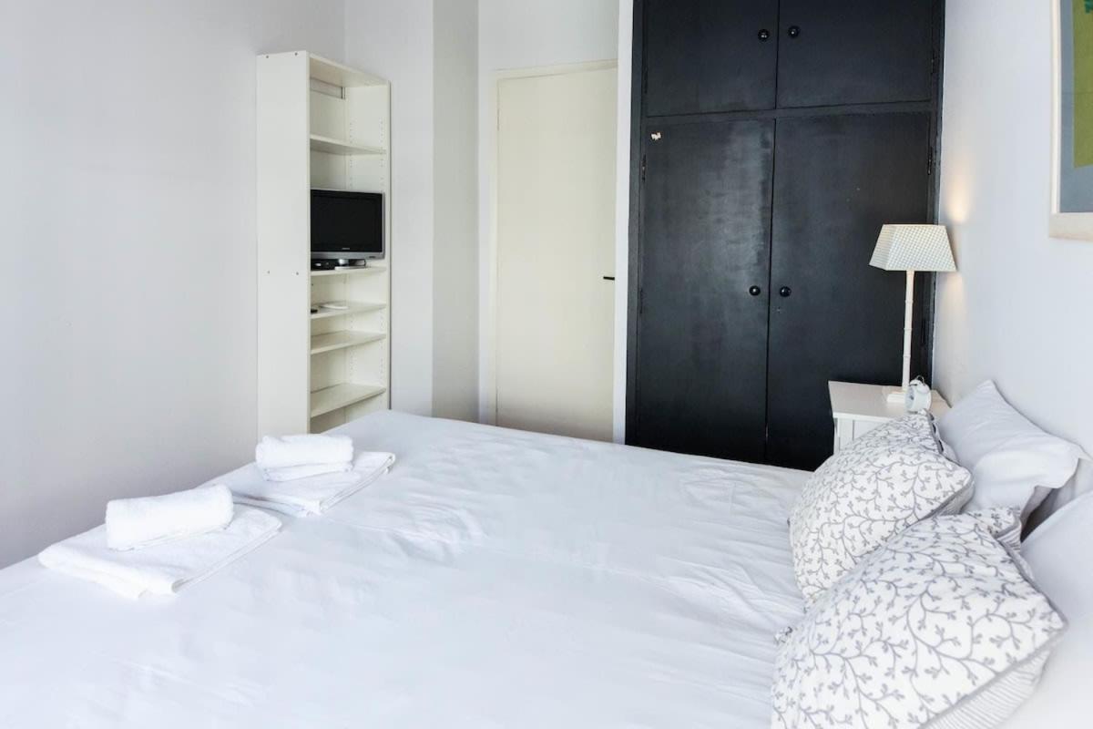 Classical Beauty 3Bd Apt In Peacefull Nea Filothei เอเธนส์ ภายนอก รูปภาพ
